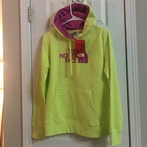 Women’s North Face Sweatshirt